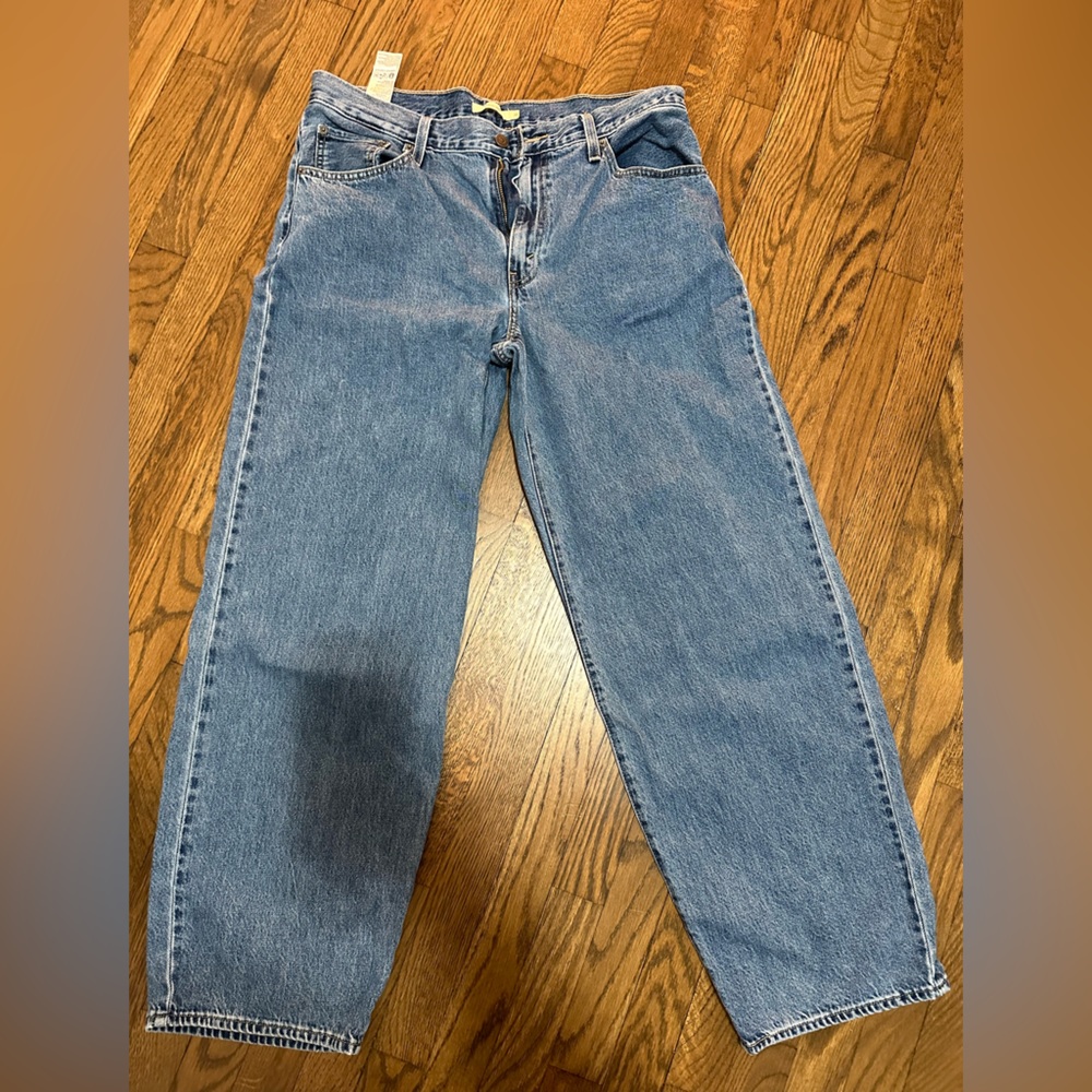 Levi’s Baggy Dad jeans in hold my purse wash